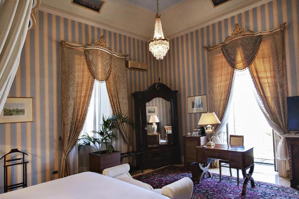 Palazzo Cherubini - Wellness e Spa Rossano Exterior foto
